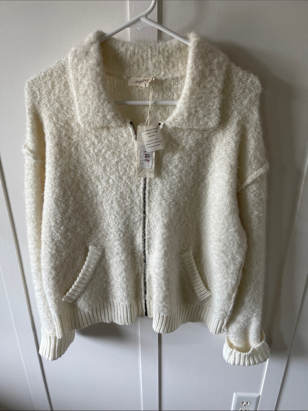 Cozy Ivory Zip-Front Bouclé Jacket